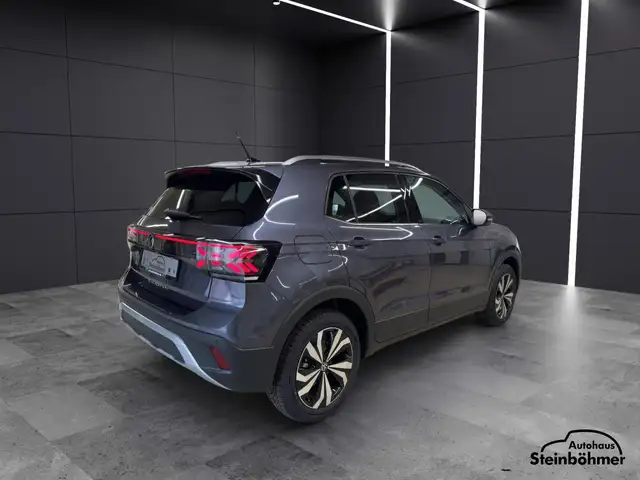Volkswagen T-Cross view 7