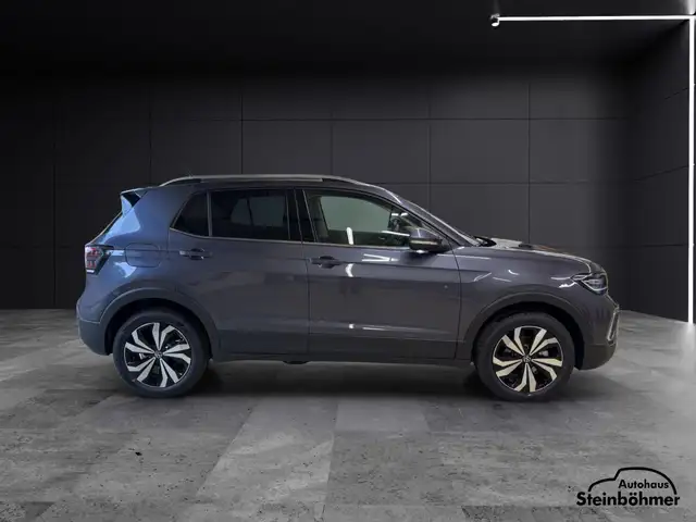 Volkswagen T-Cross view 8