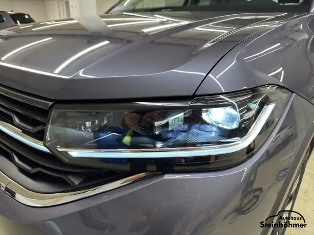 Volkswagen T-Cross view 11