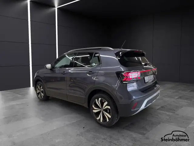 Volkswagen T-Cross view 4