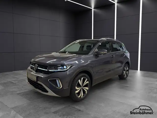 Volkswagen T-Cross view 2