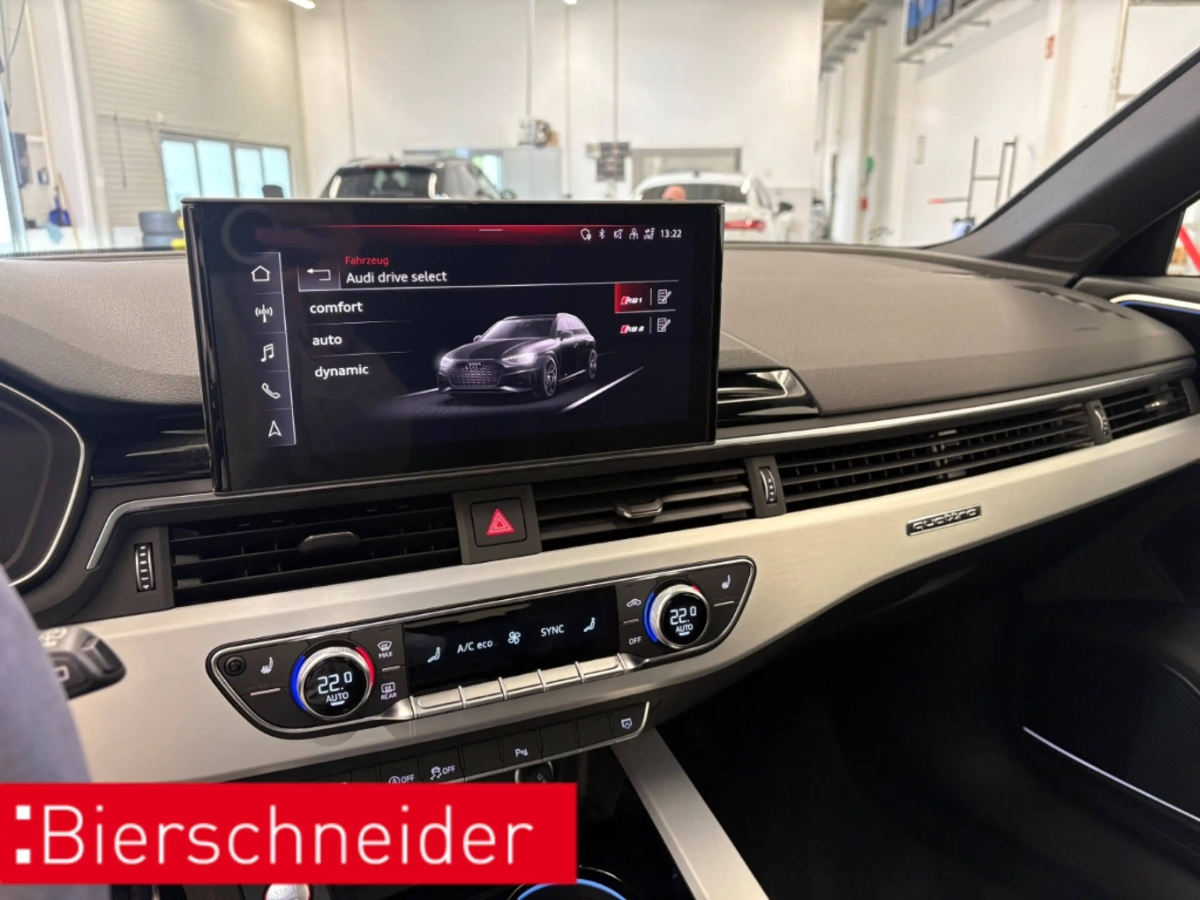 Audi RS4 Avant Competiton MATRIX 290 KM H PANO 20 B&O LEDER — photo 11