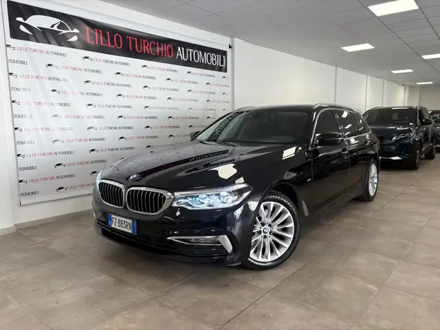BMW 520 d aut. Touring Luxury 190 CV FULL LED