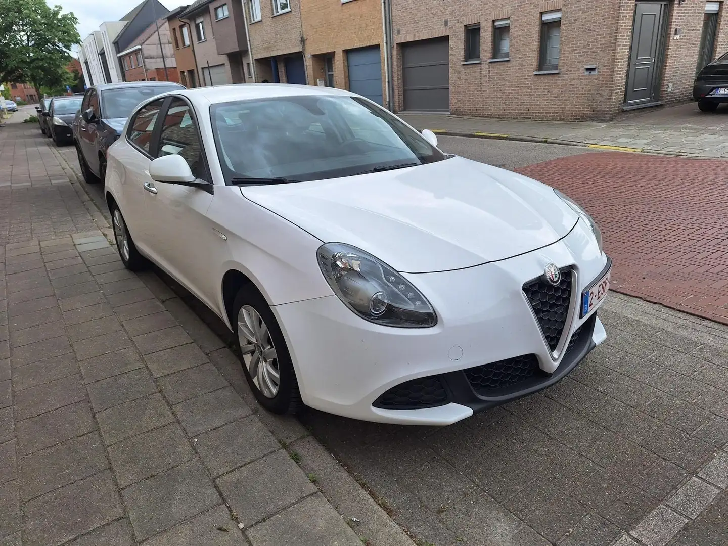 Alfa Romeo Giulietta Giulietta 1.4 TB 16V Bílá - 1