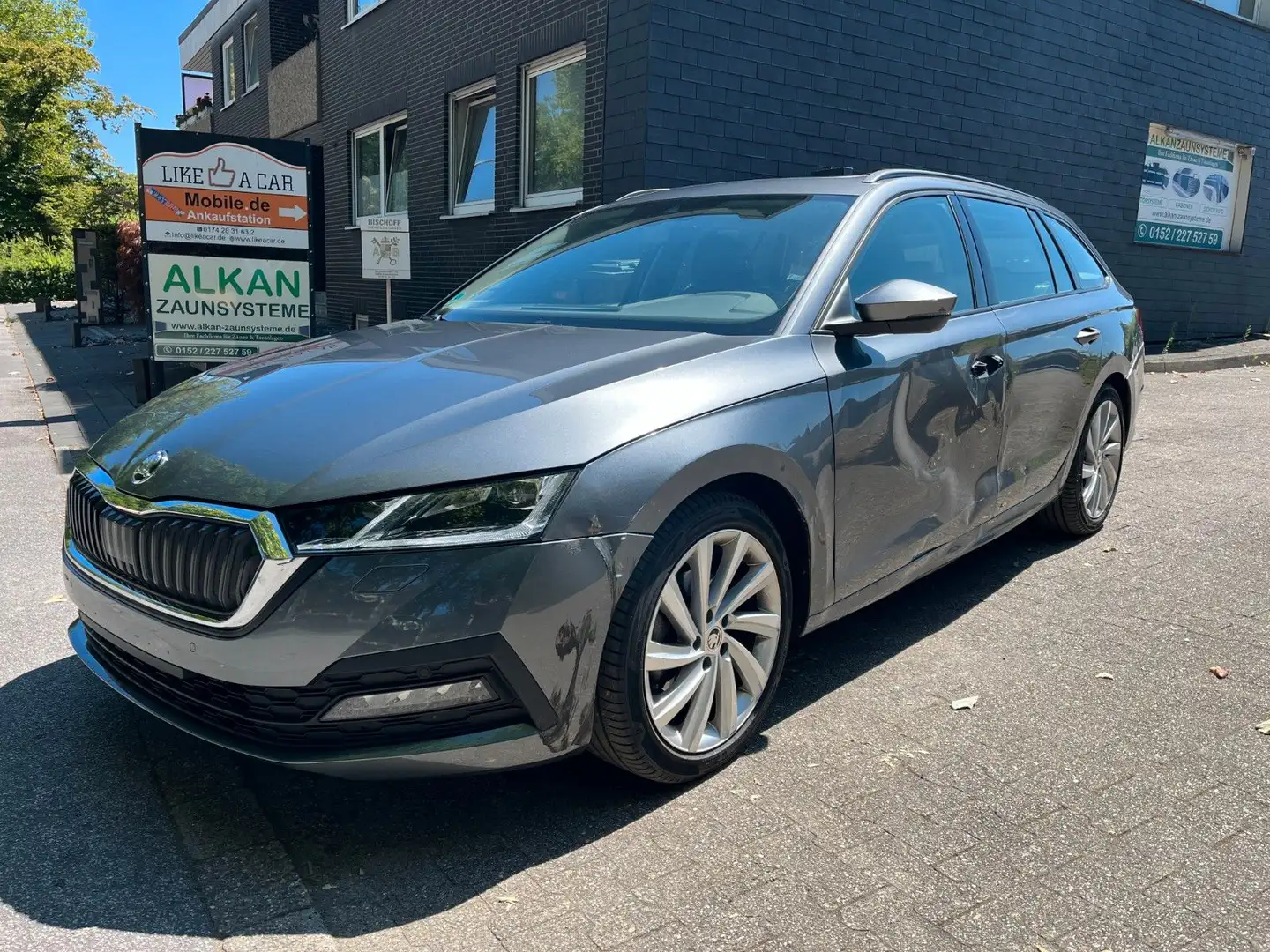 Skoda Octavia Combi Ambition KESSY-GO PANO MATRIX Grau - 1