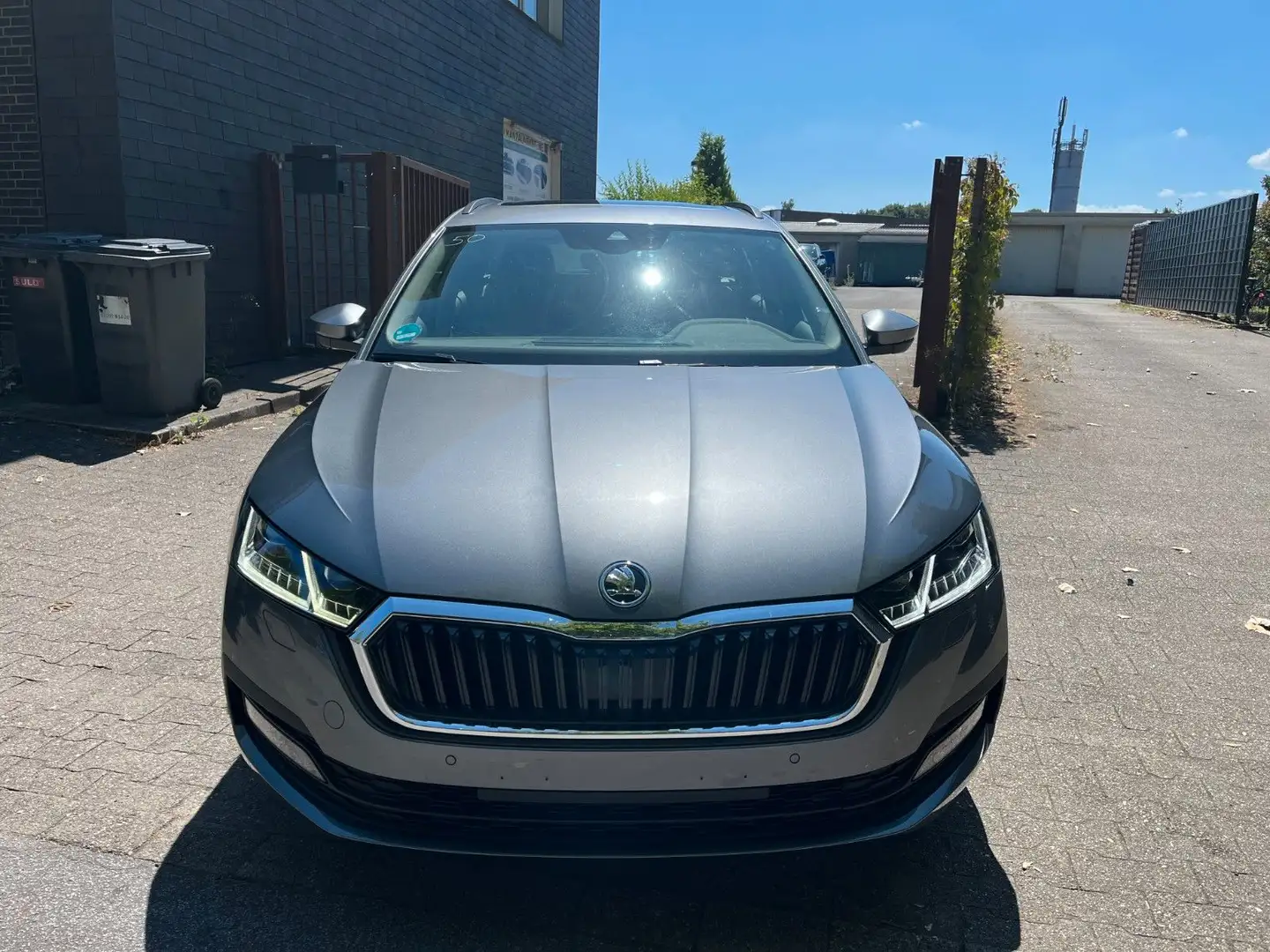 Skoda Octavia Combi Ambition KESSY-GO PANO MATRIX Grau - 2
