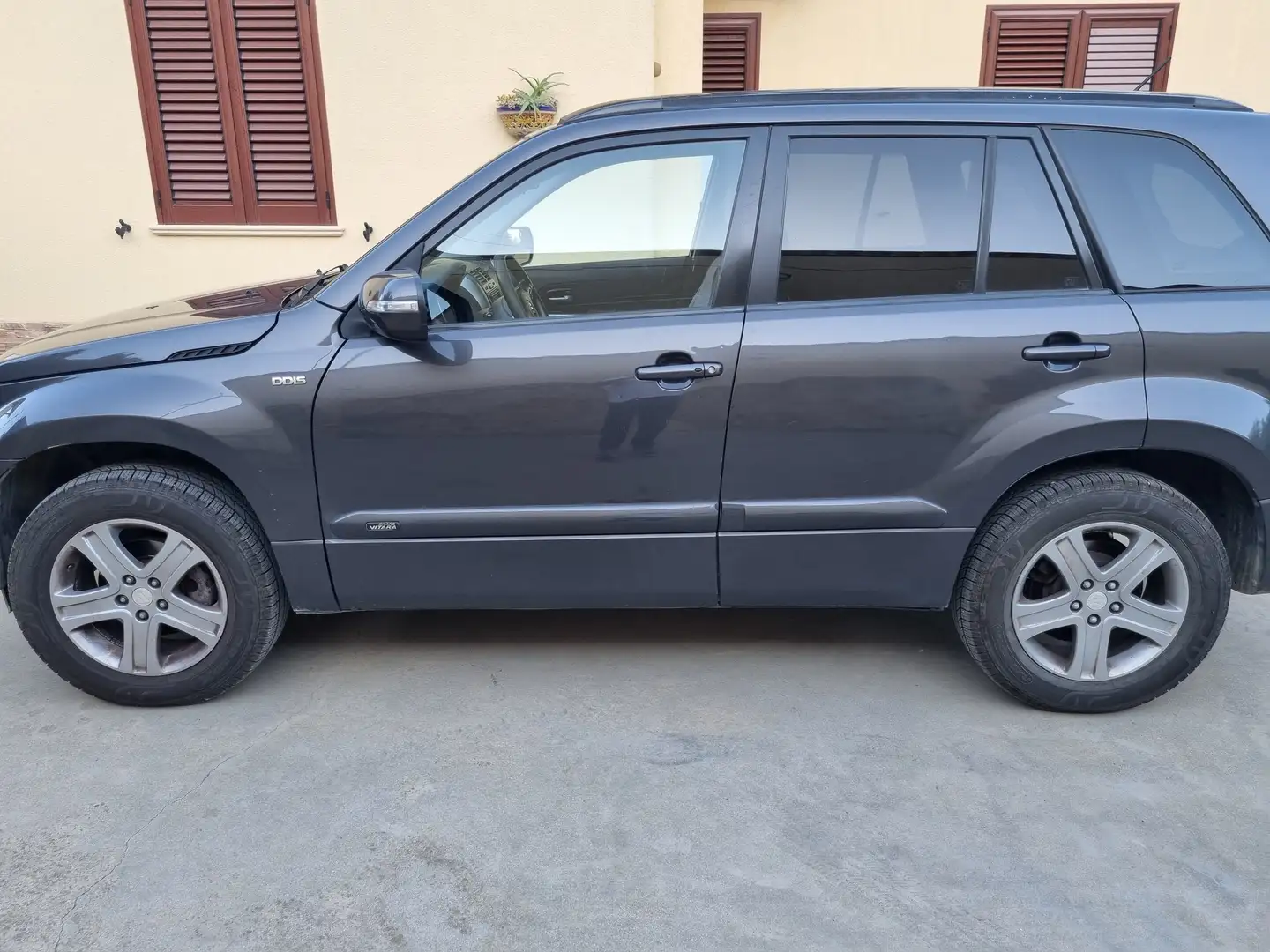Suzuki Grand Vitara Grand Vitara 1.9 ddis offroad Evolution+ 5p Grigio - 1