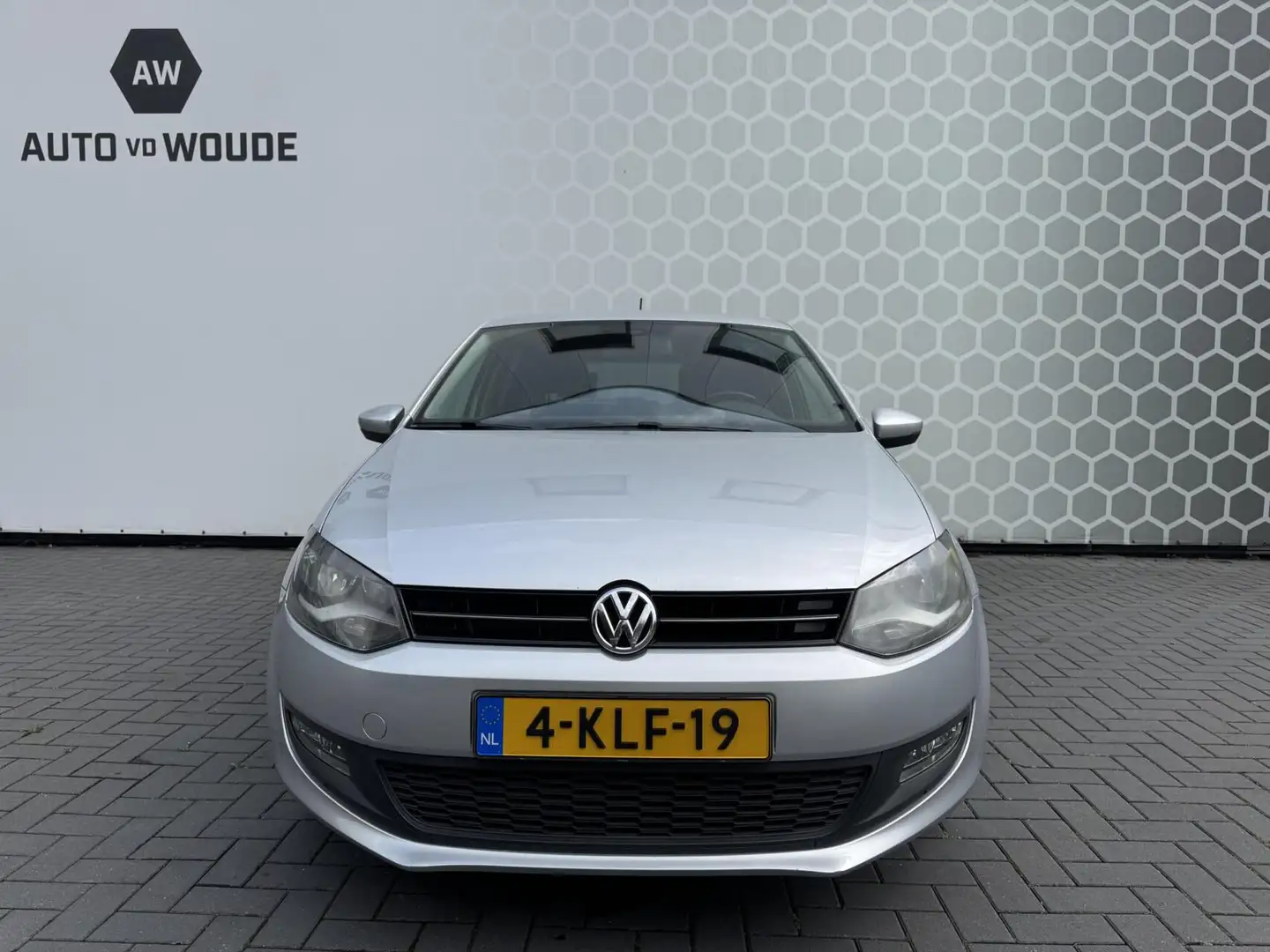 Volkswagen Polo 1.2 TSI BlueMotion Edition+ Cruisecontrol Grijs - 2
