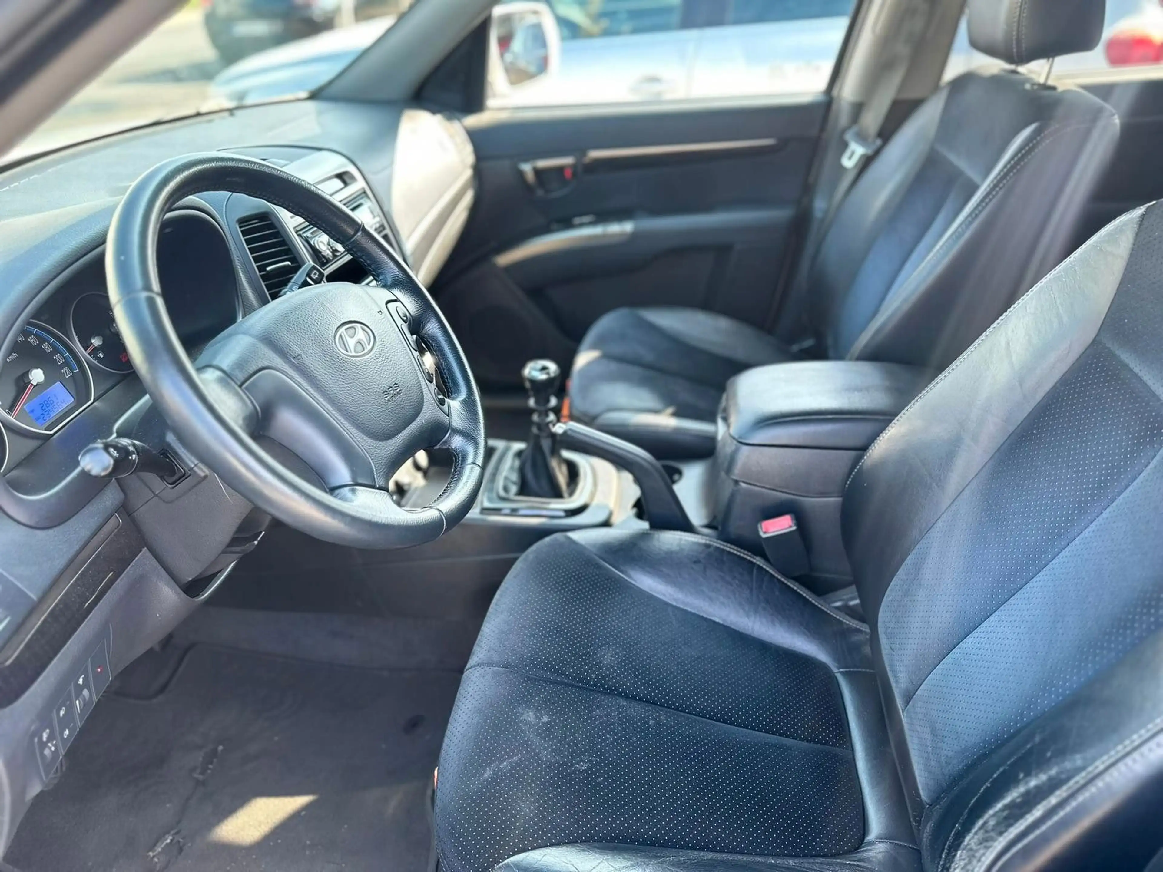 Hyundai SANTA FE 2.7 GLS AHK Tüv — photo 8