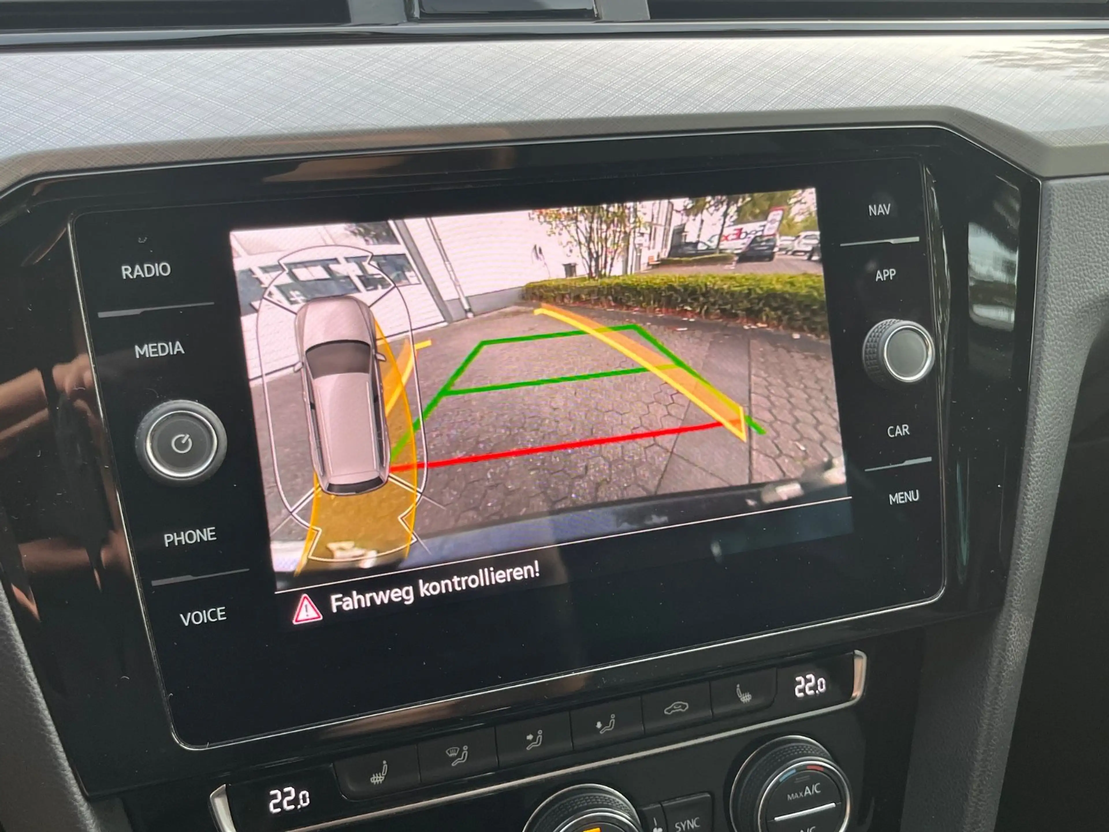 Volkswagen Passat Variant 2.0 TDI Business Navi,ACC,Kam,AHK — photo 8