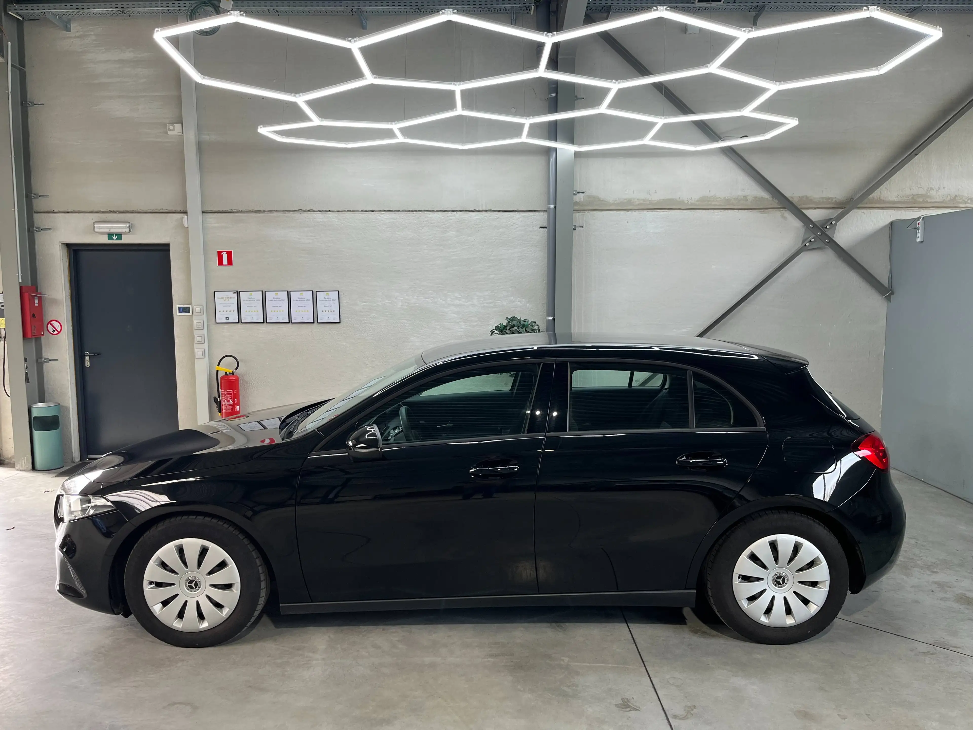 Mercedes-Benz A 180 d - Boite Auto - TVA récupérable — photo 9