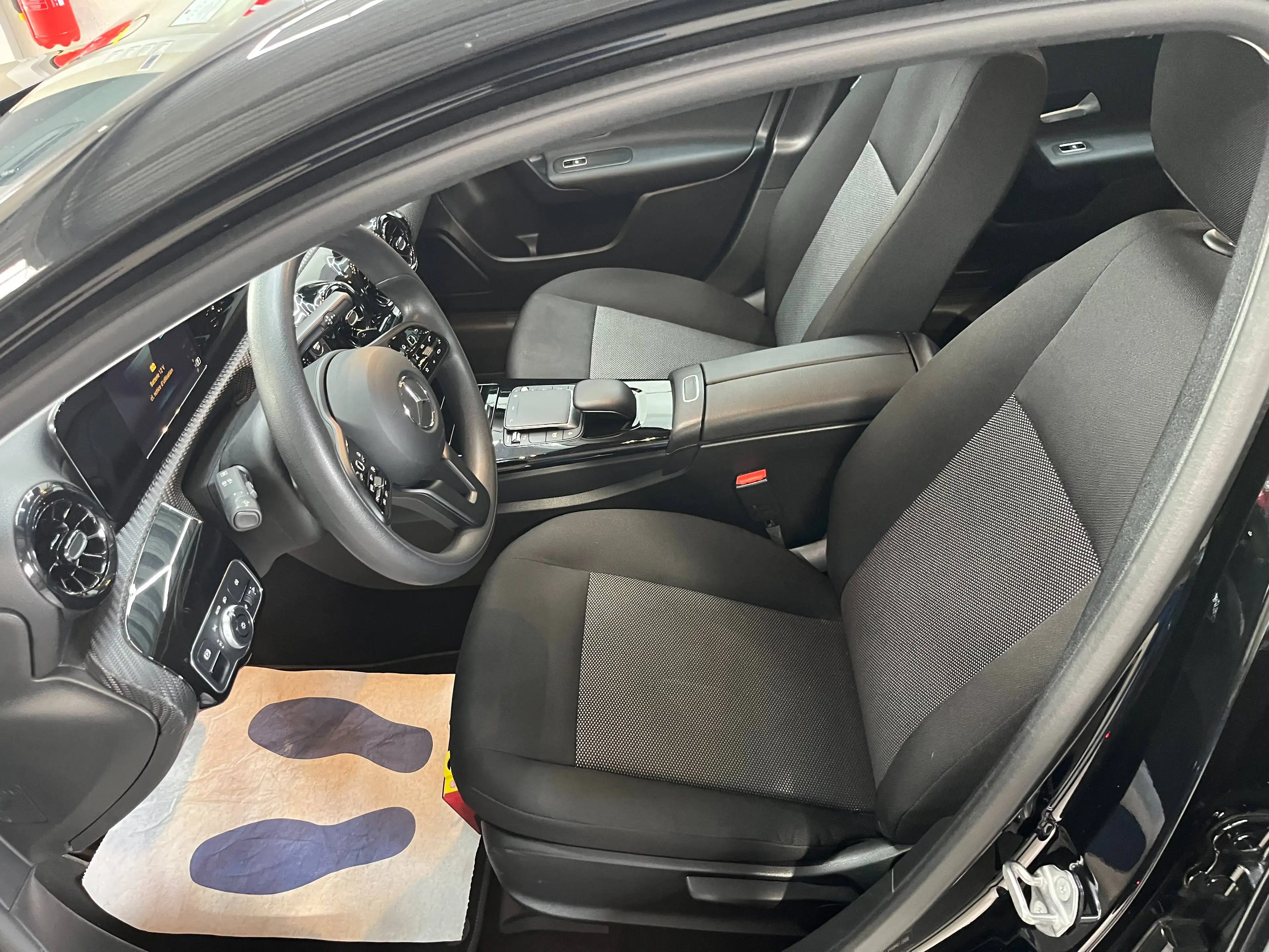 Mercedes-Benz A 180 d - Boite Auto - TVA récupérable — photo 10