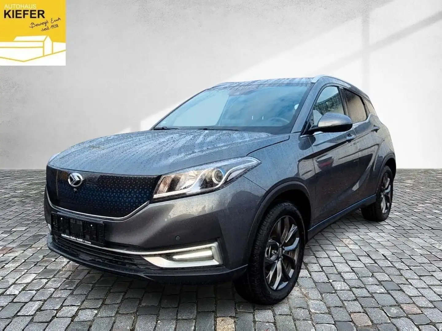 Seres 3 Luxury Navi, SHZ, DAB, 360°Kamera, CCS Grau - 1