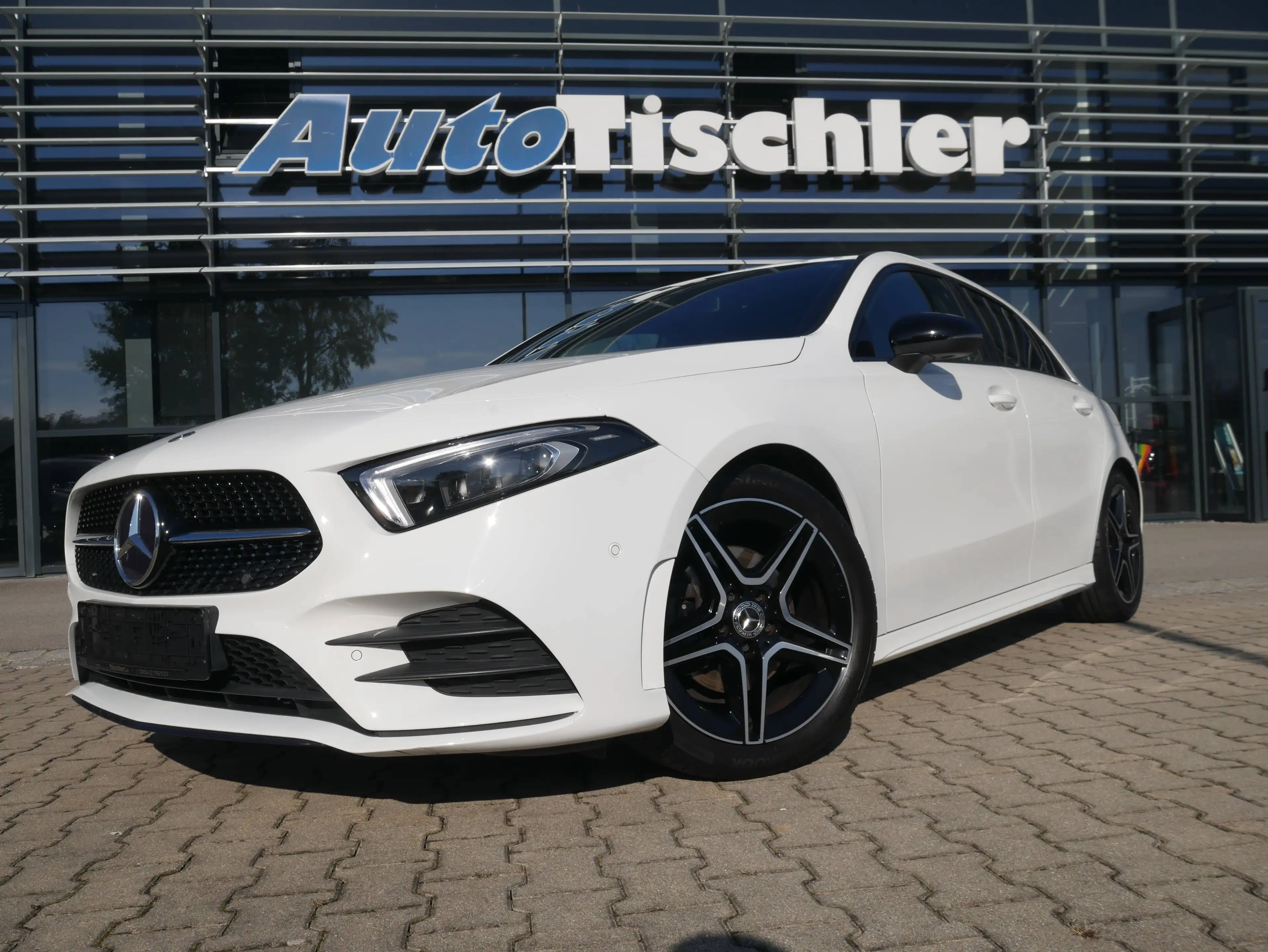 Mercedes-Benz A 200 A 200 AMG Line 7-DSG NAVI Kamera TWA Sound