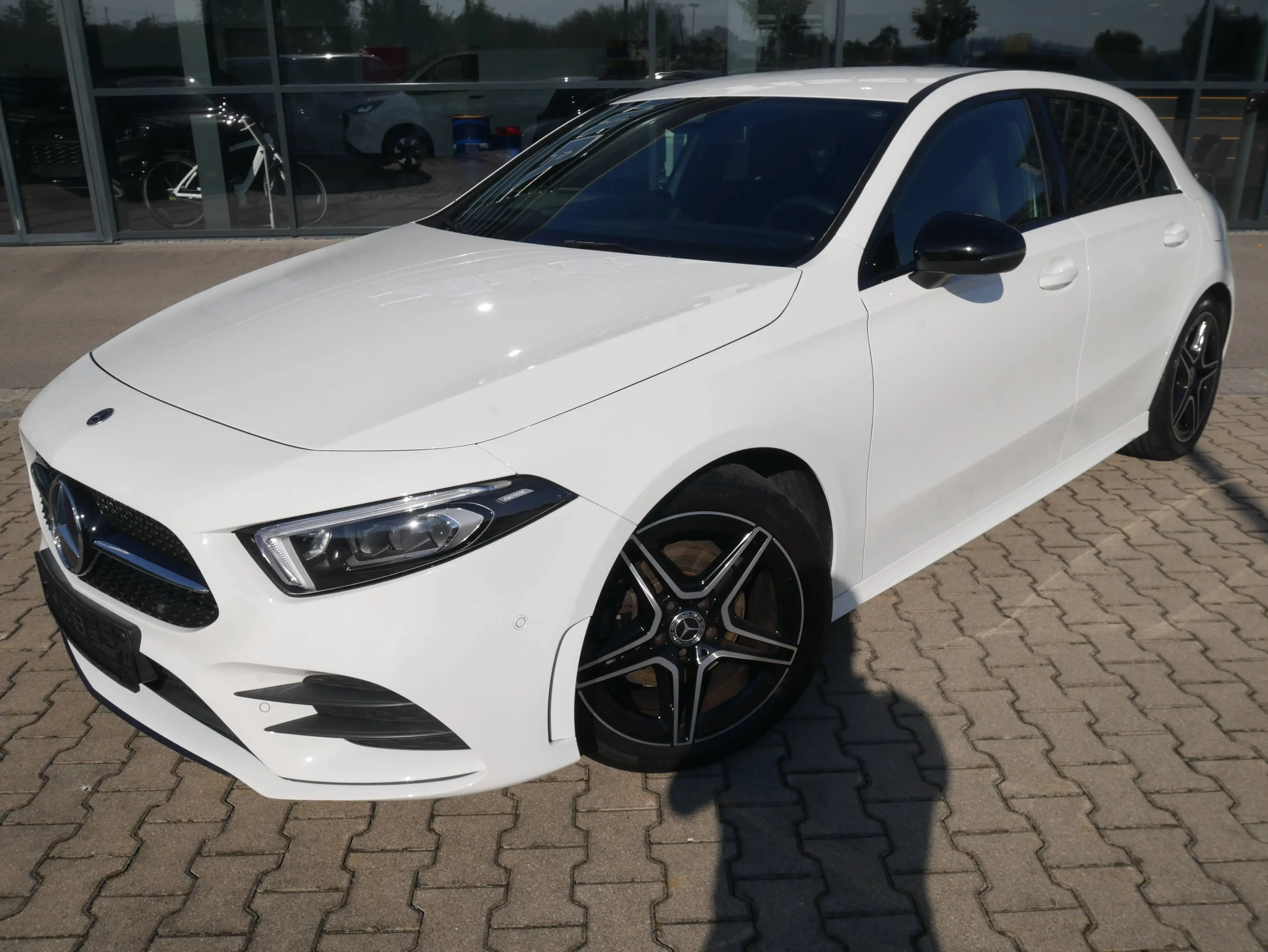 Mercedes-Benz A 200 A 200 AMG Line 7-DSG NAVI Kamera TWA Sound — photo 5