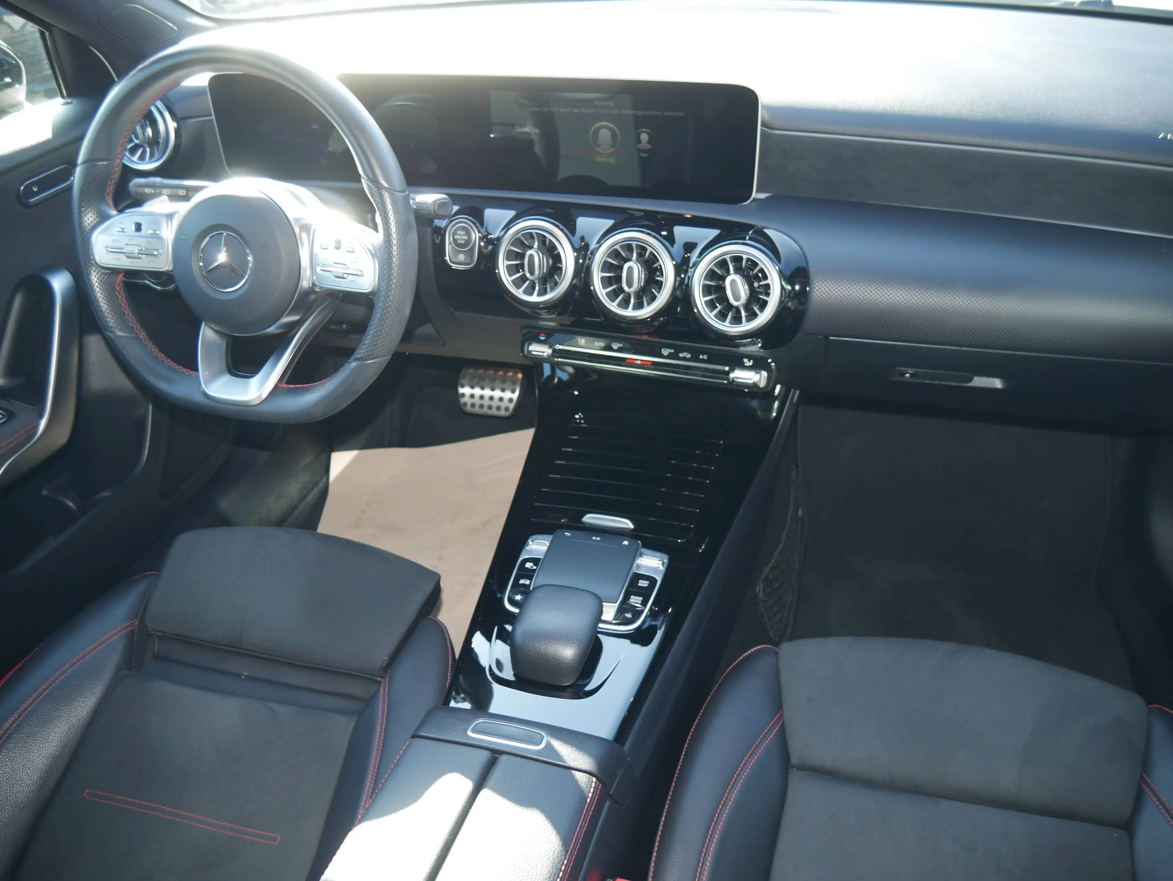 Mercedes-Benz A 200 A 200 AMG Line 7-DSG NAVI Kamera TWA Sound — photo 15