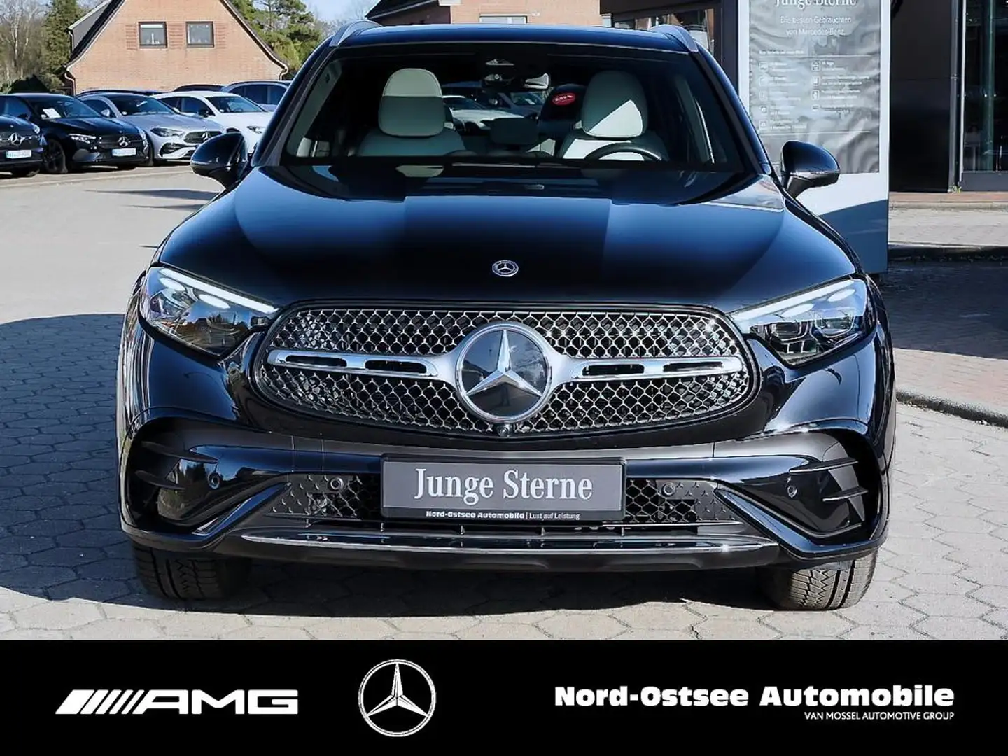 Mercedes-Benz GLC 300 4M AMG EDITION AHK PANO BURMESTER 360° Negro - 2