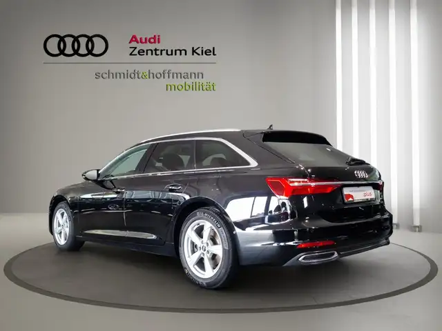Audi A6 view 4