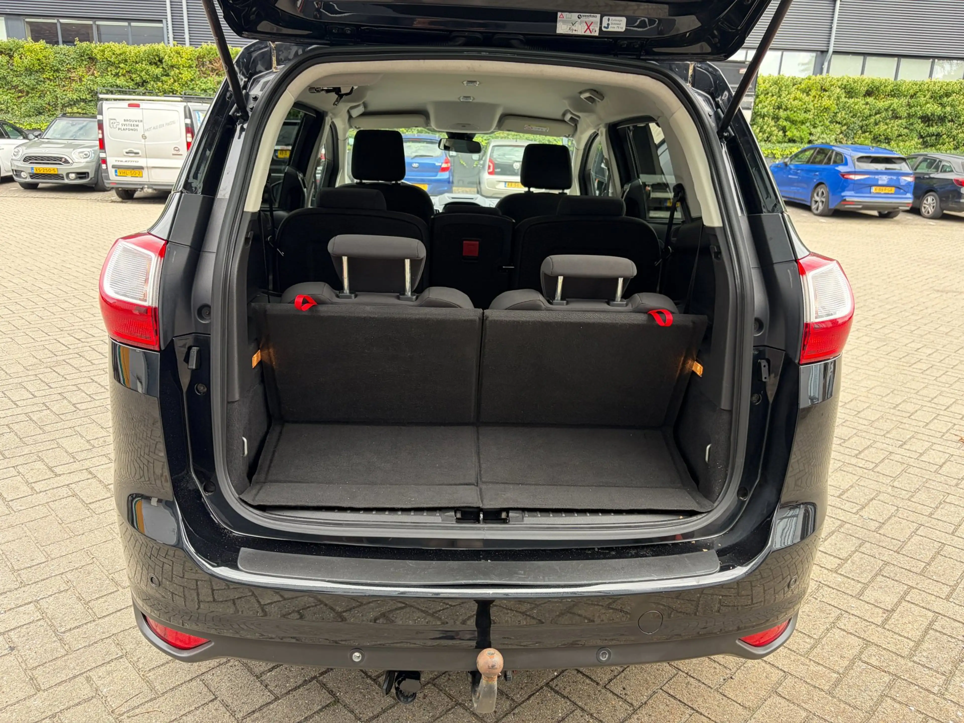 Ford Grand C-Max 1.0 Trend 7pers / Navi / PDC / Trekhaak — photo 6
