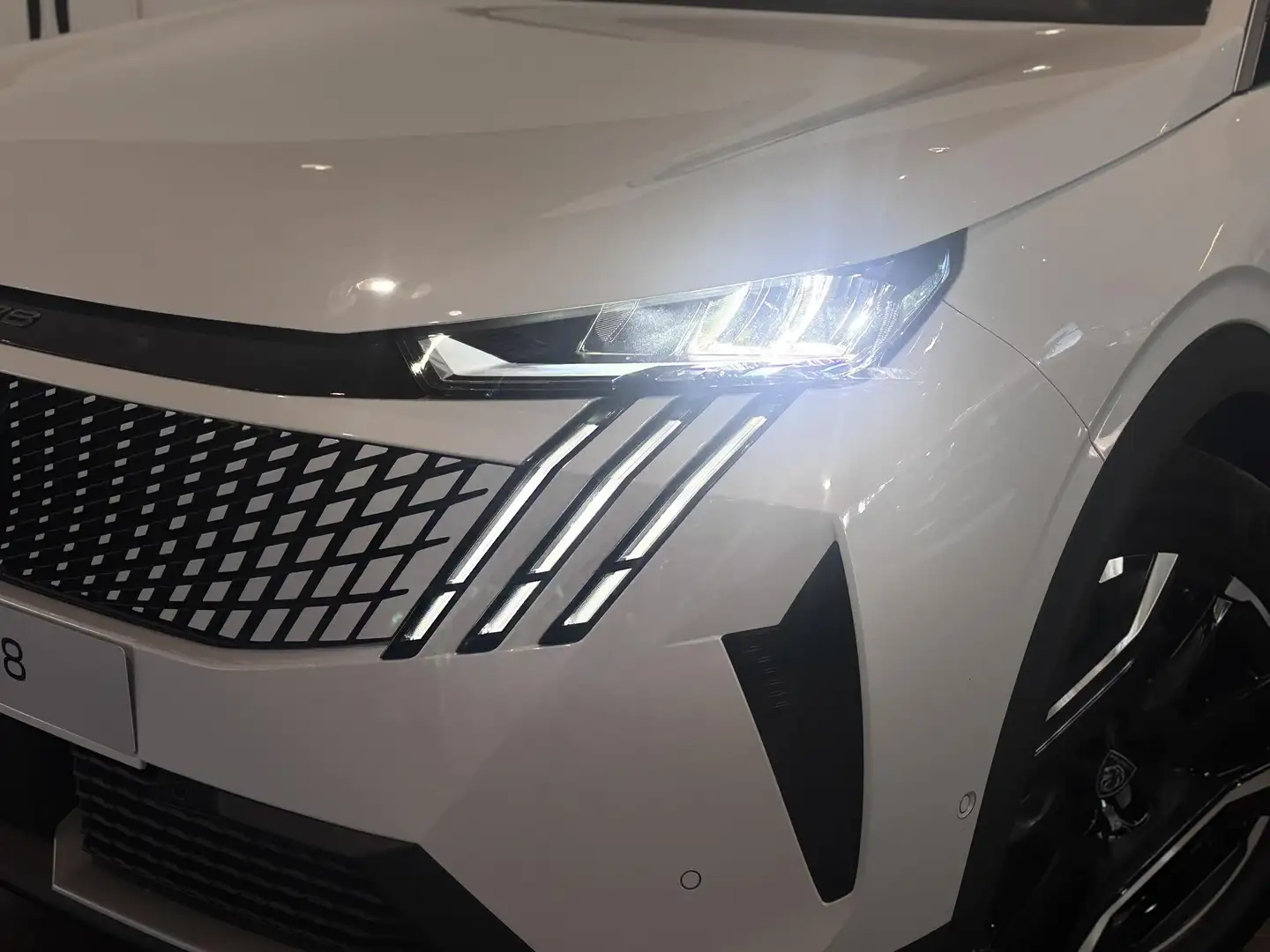 Peugeot 3008 e-3008 Allure Avantage 73kWh 210pk | TREKHAAK | 36 - 2
