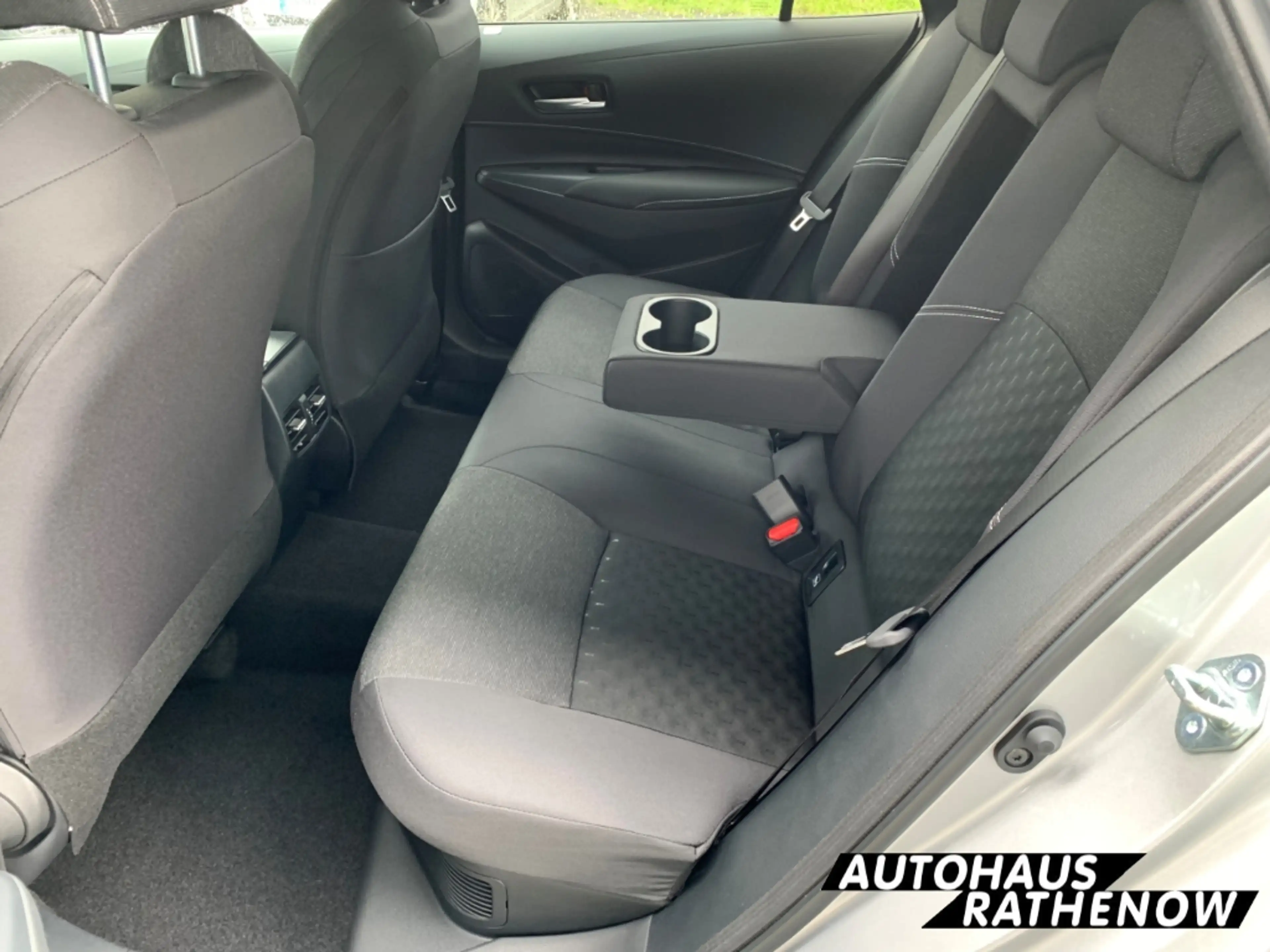 Suzuki Swace 1.8 Hybrid Comfort+ Navi Digitales Cockpit LED Meh — photo 12