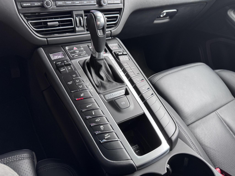 Porsche Macan 2.0 MAHONIE*PANO*360 CAMERA*LUCHTVERING*TRHAAK — photo 15