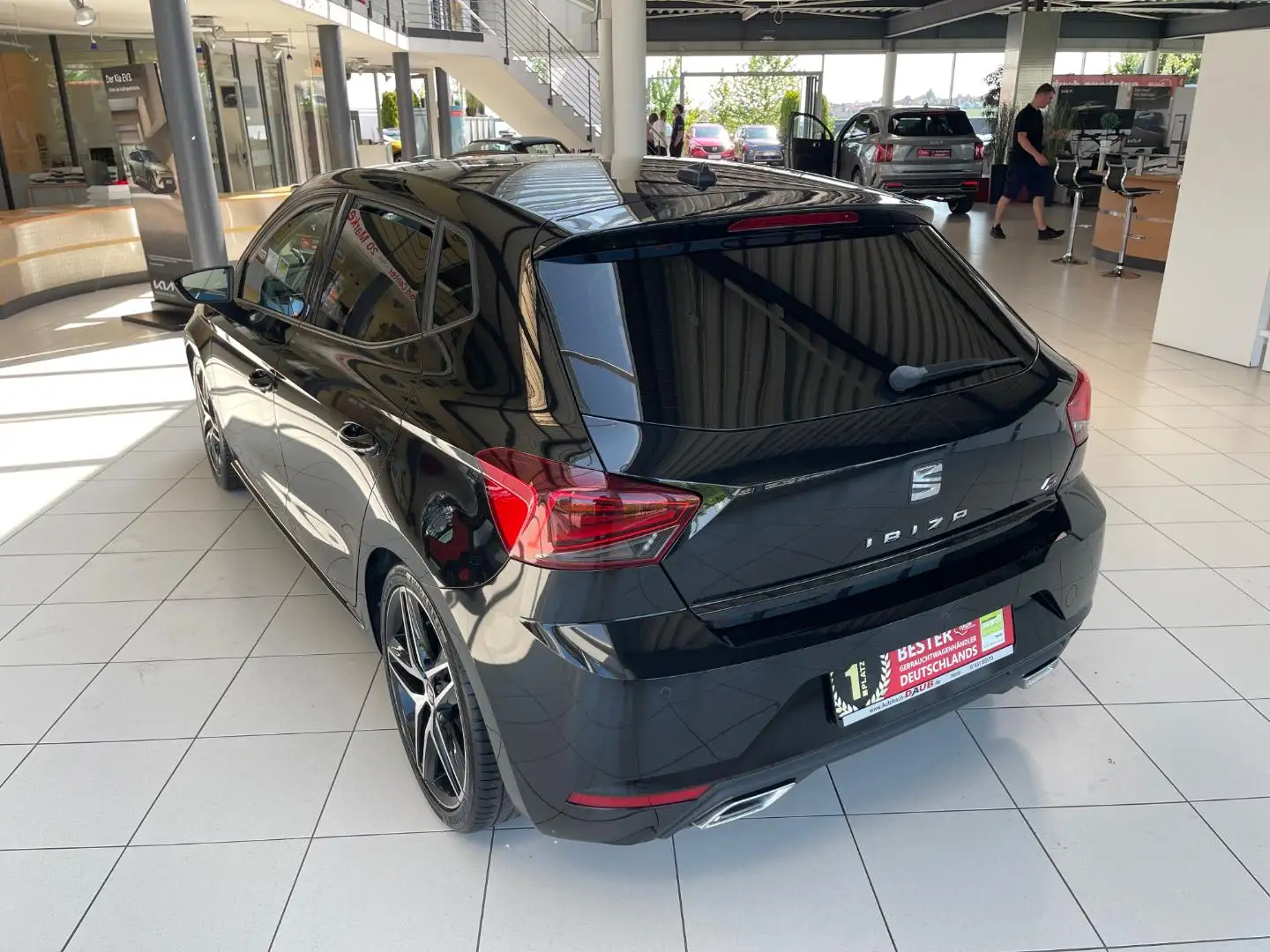 SEAT Ibiza 1.5 TSI FR+Navi+Sportpaket+Klima+Alu+SHZ++ Noir - 2