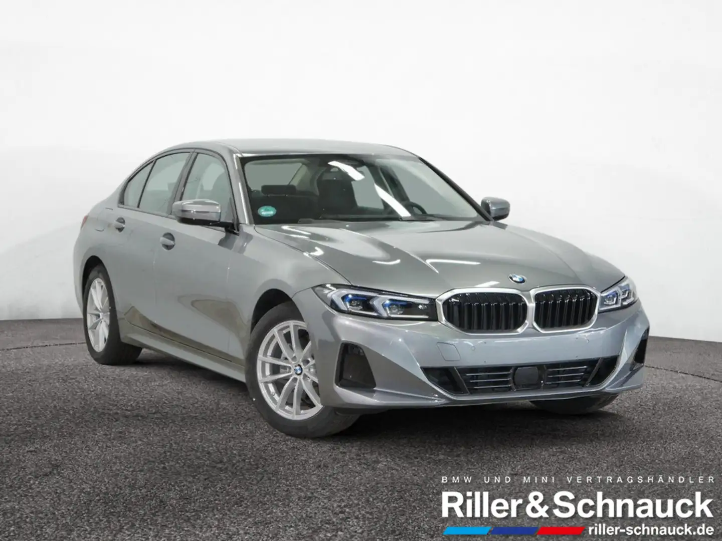BMW 320 d xDrive AHK+MEM+HUD+ACC+LENKRADHZG Grau - 2