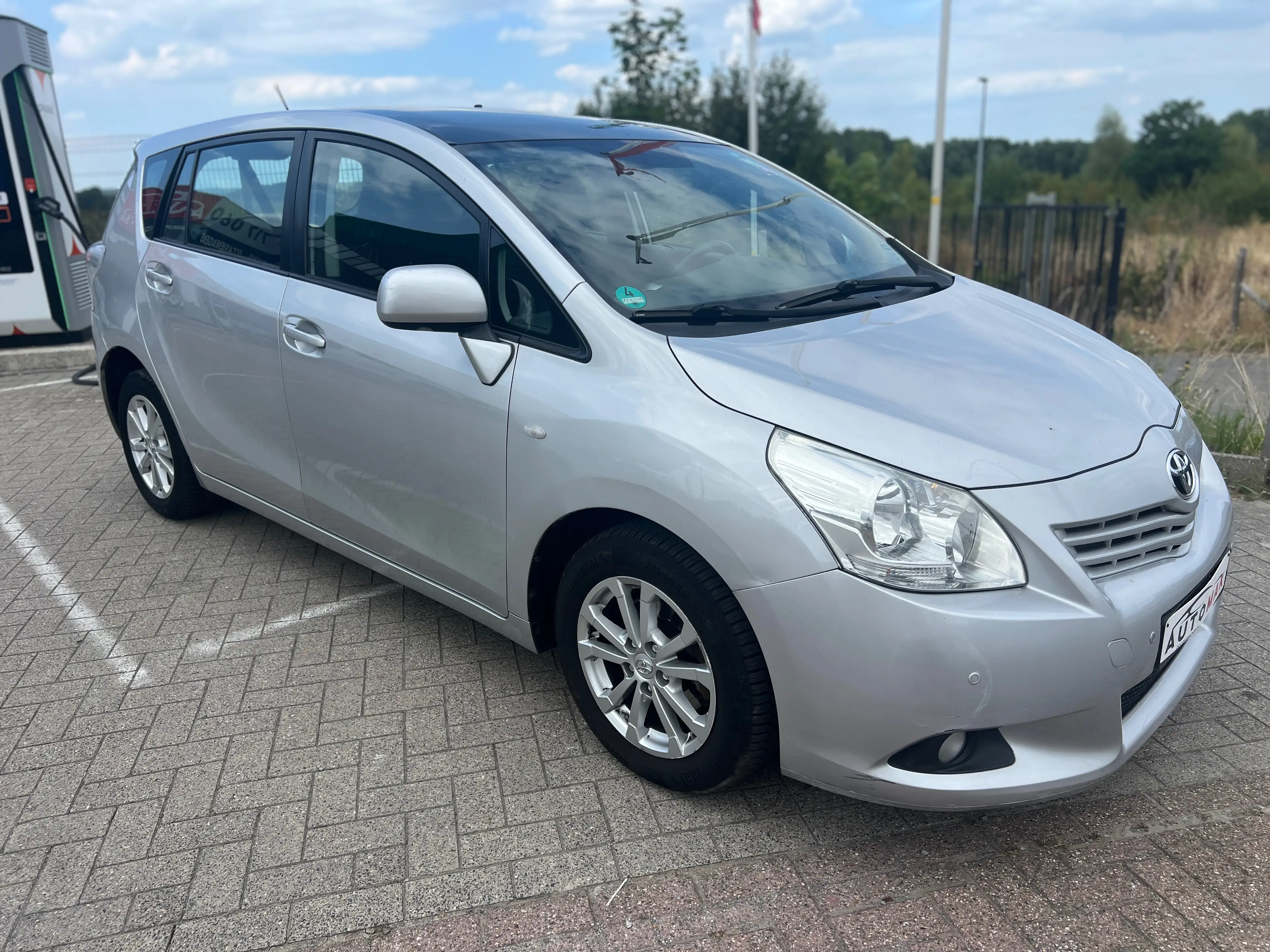 Toyota Verso Verso 1.8i Executive Multidrive S 7pl. — photo 2