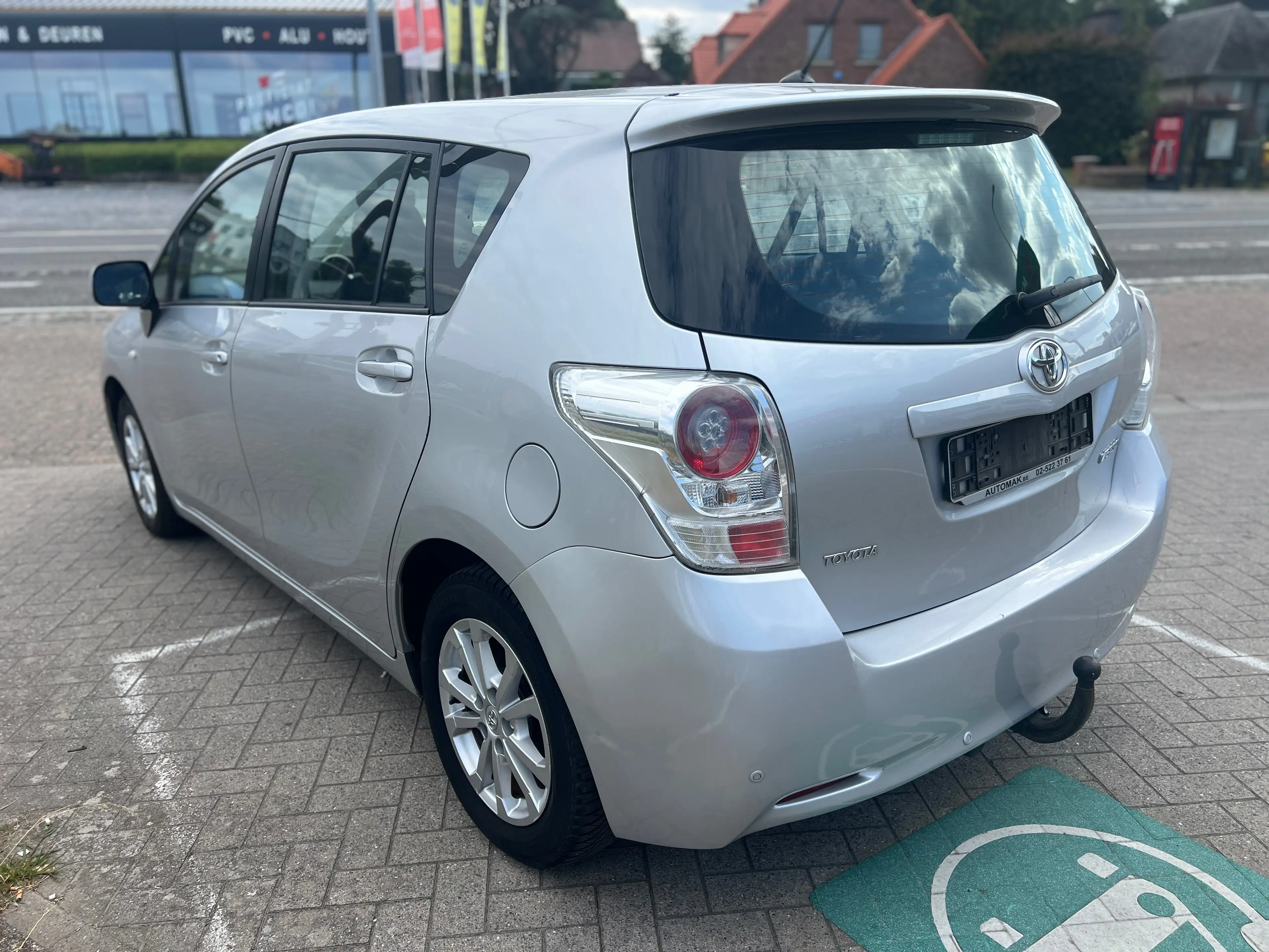 Toyota Verso Verso 1.8i Executive Multidrive S 7pl. — photo 5