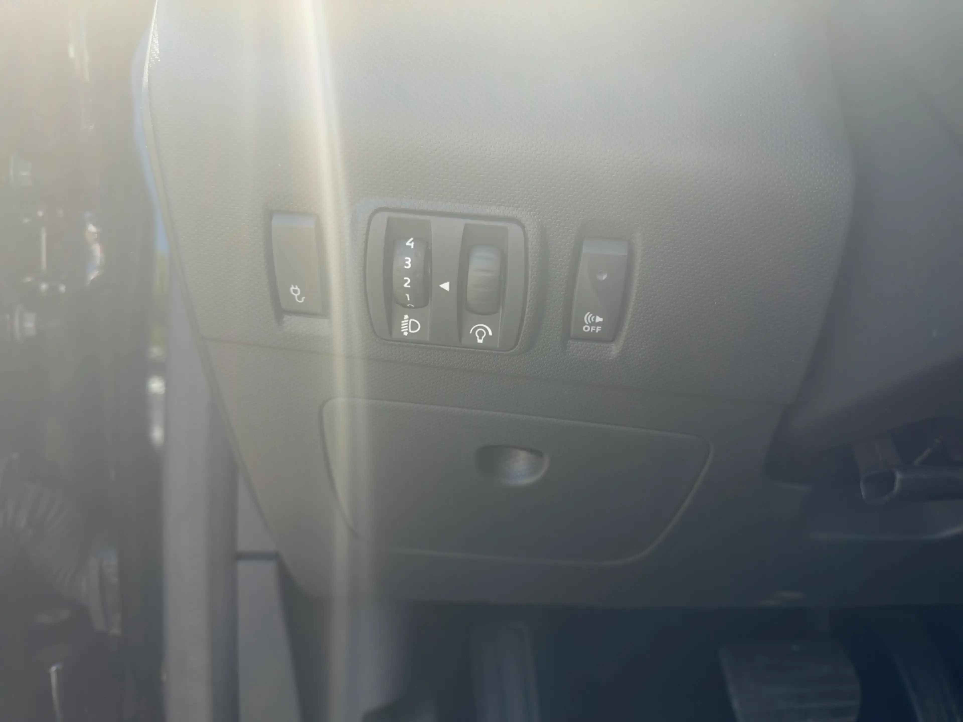 Renault ZOE LIFE — photo 15