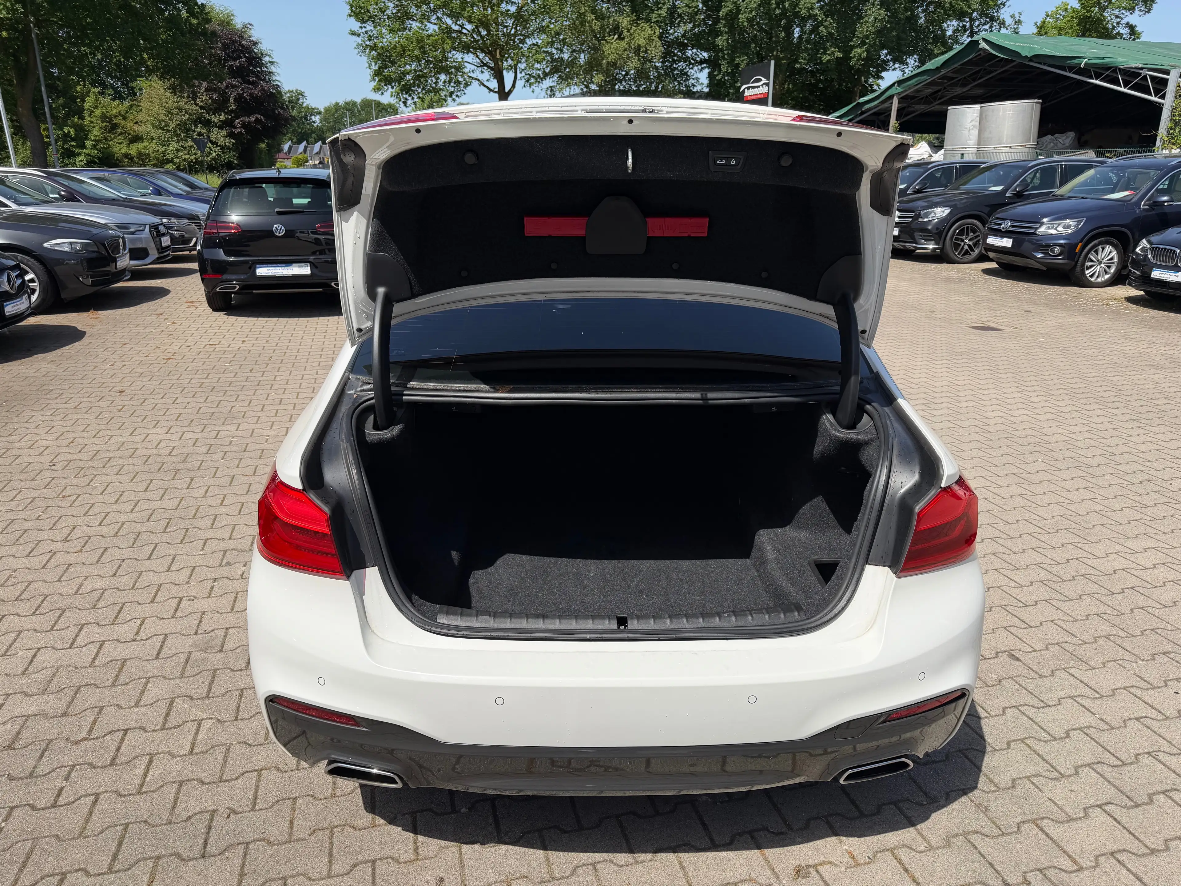 BMW 525 d M Sport *Head-up*Keyless*LED* — photo 14