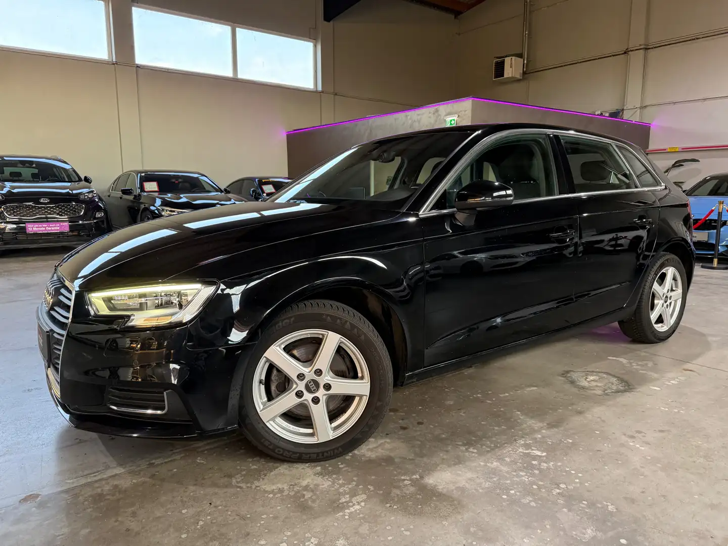 Audi A3 design Schwarz - 1