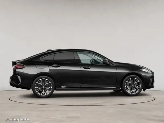 BMW 2 Series view 8