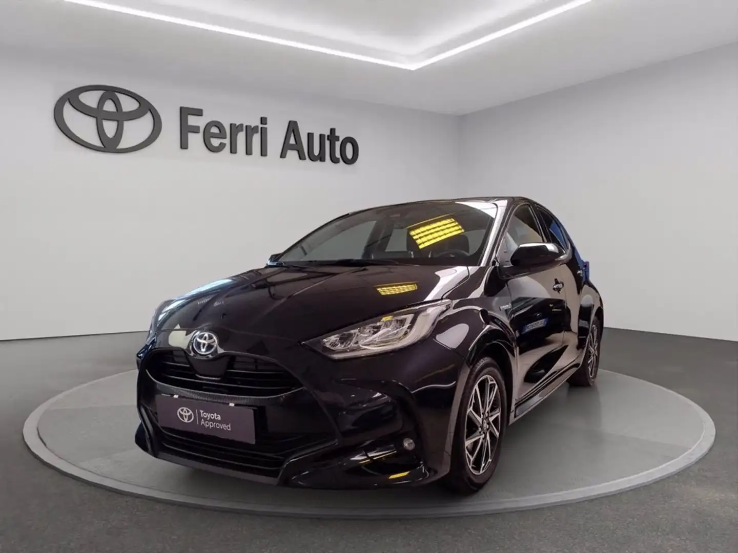Toyota Yaris 1.5h trend Noir - 1
