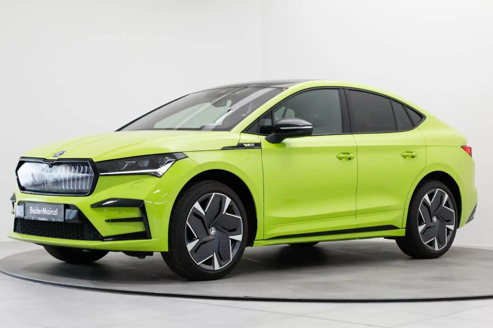 Skoda Enyaq Coupé RS 82kWh AHK WäPu ACC HUD Matrix Kam Grün - 2