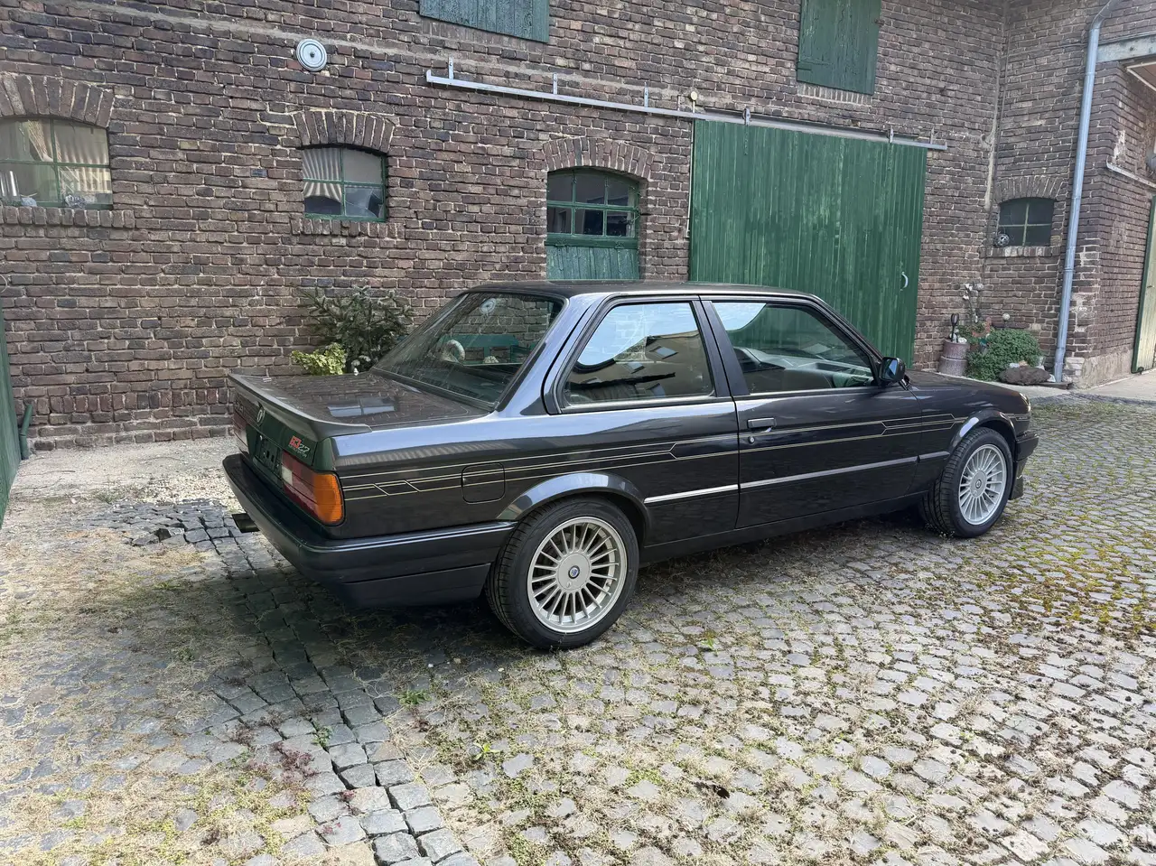 Alpina B3 2.7 BMW E30 Coupé ESSHD Shadow Line, foto 2