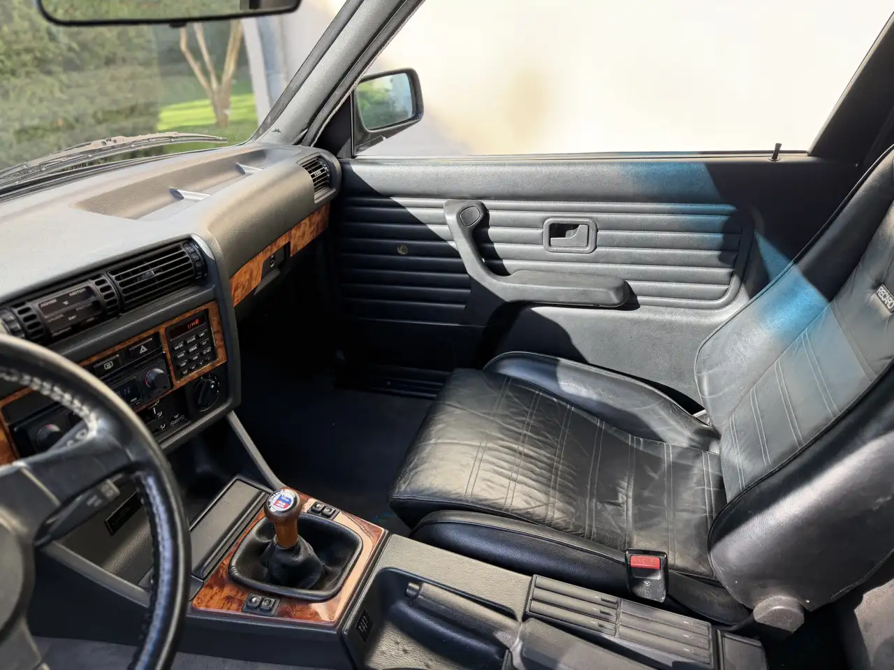 Alpina B3 2.7 BMW E30 Coupé ESSHD Shadow Line, foto 12
