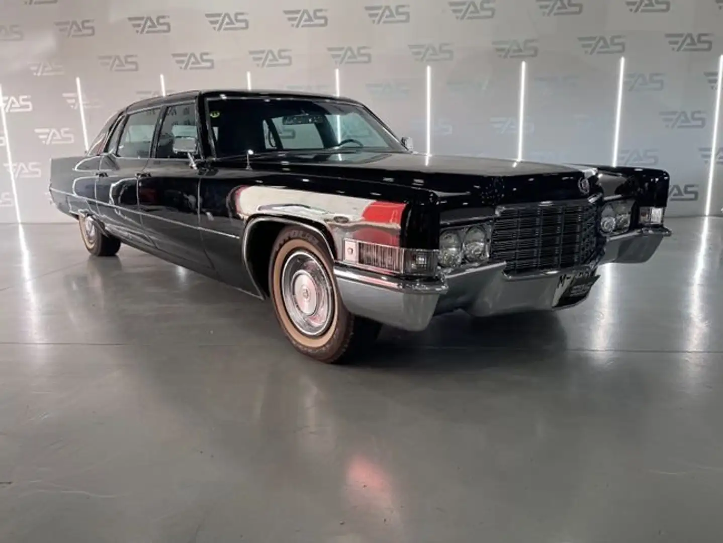 Cadillac Fleetwood 7.7cc V8 220cv 5p del 1969 Schwarz - 2