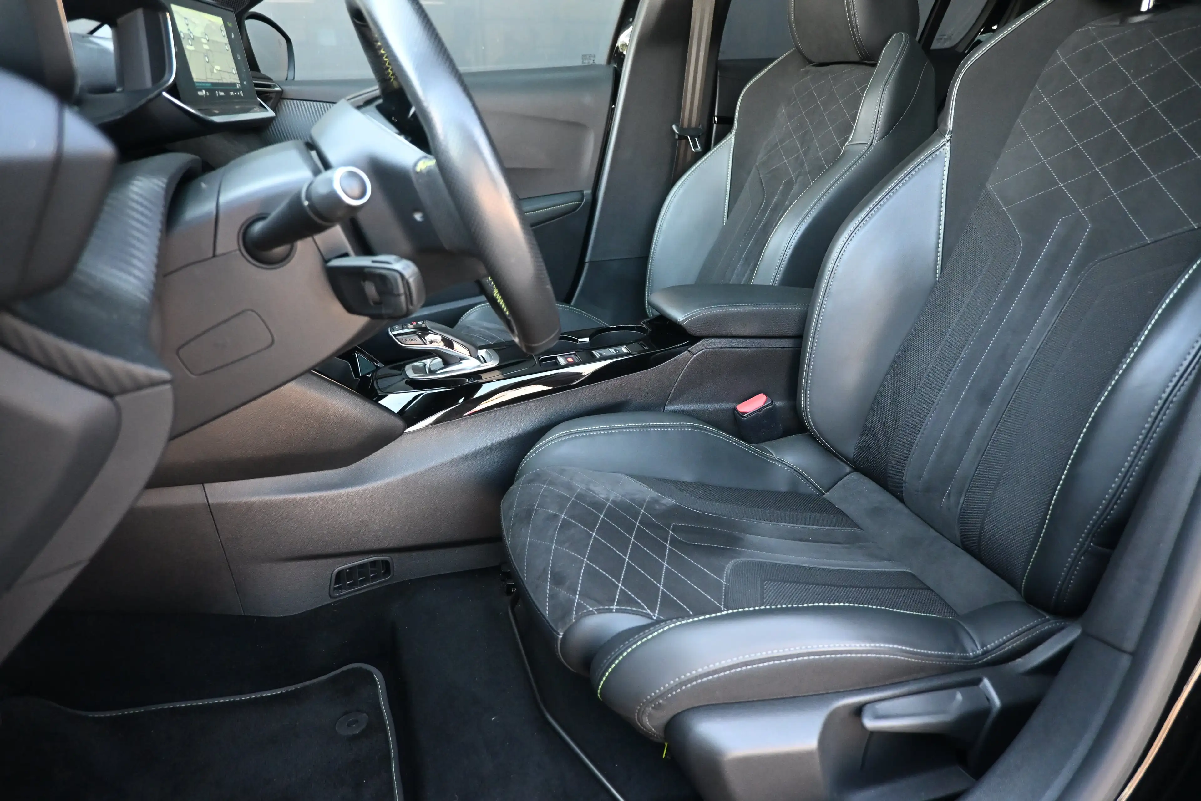 Peugeot e-208 EV GT Pack 50 kWh 3 Fase | Panoramadak | Stoelverw — photo 7
