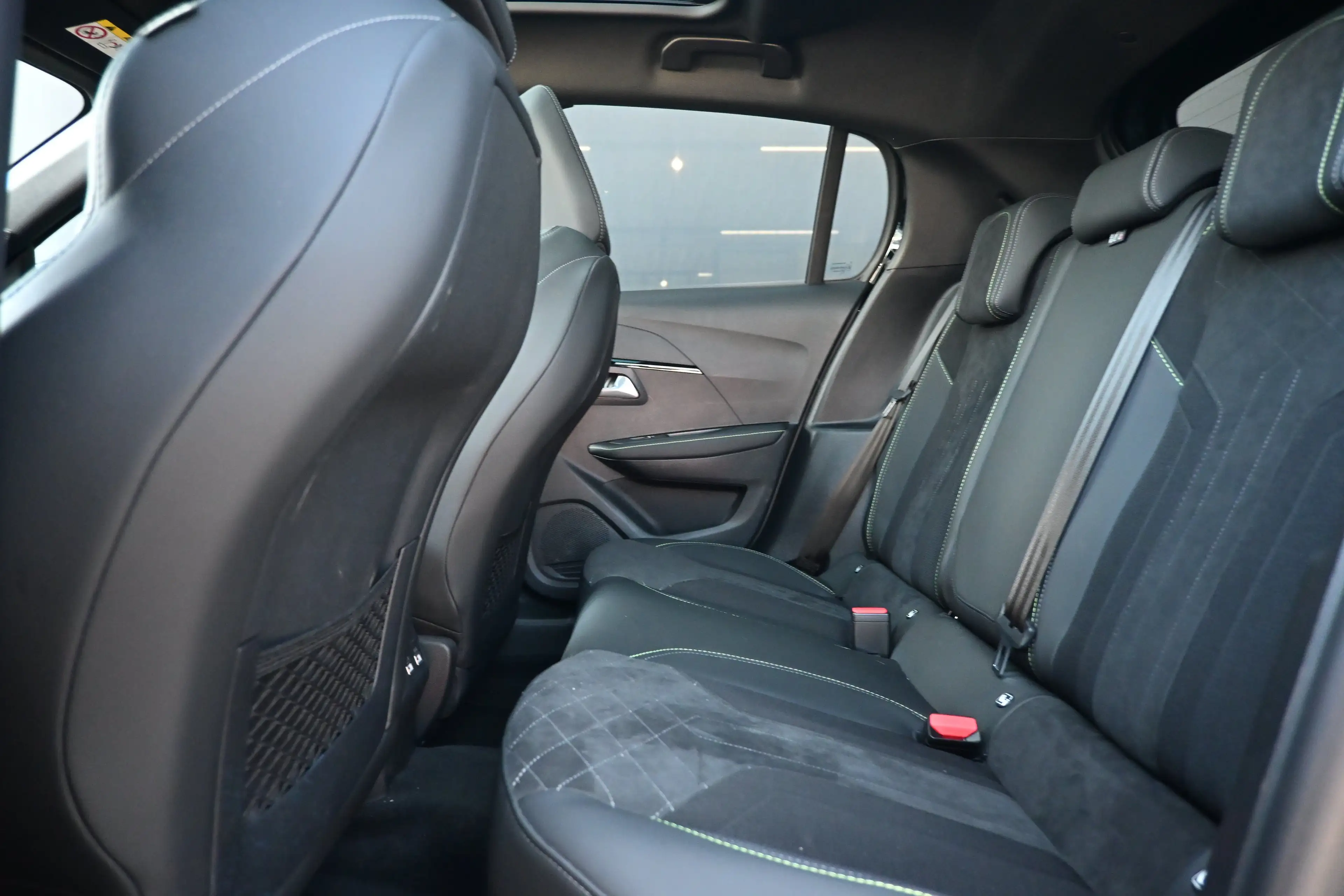 Peugeot e-208 EV GT Pack 50 kWh 3 Fase | Panoramadak | Stoelverw — photo 10