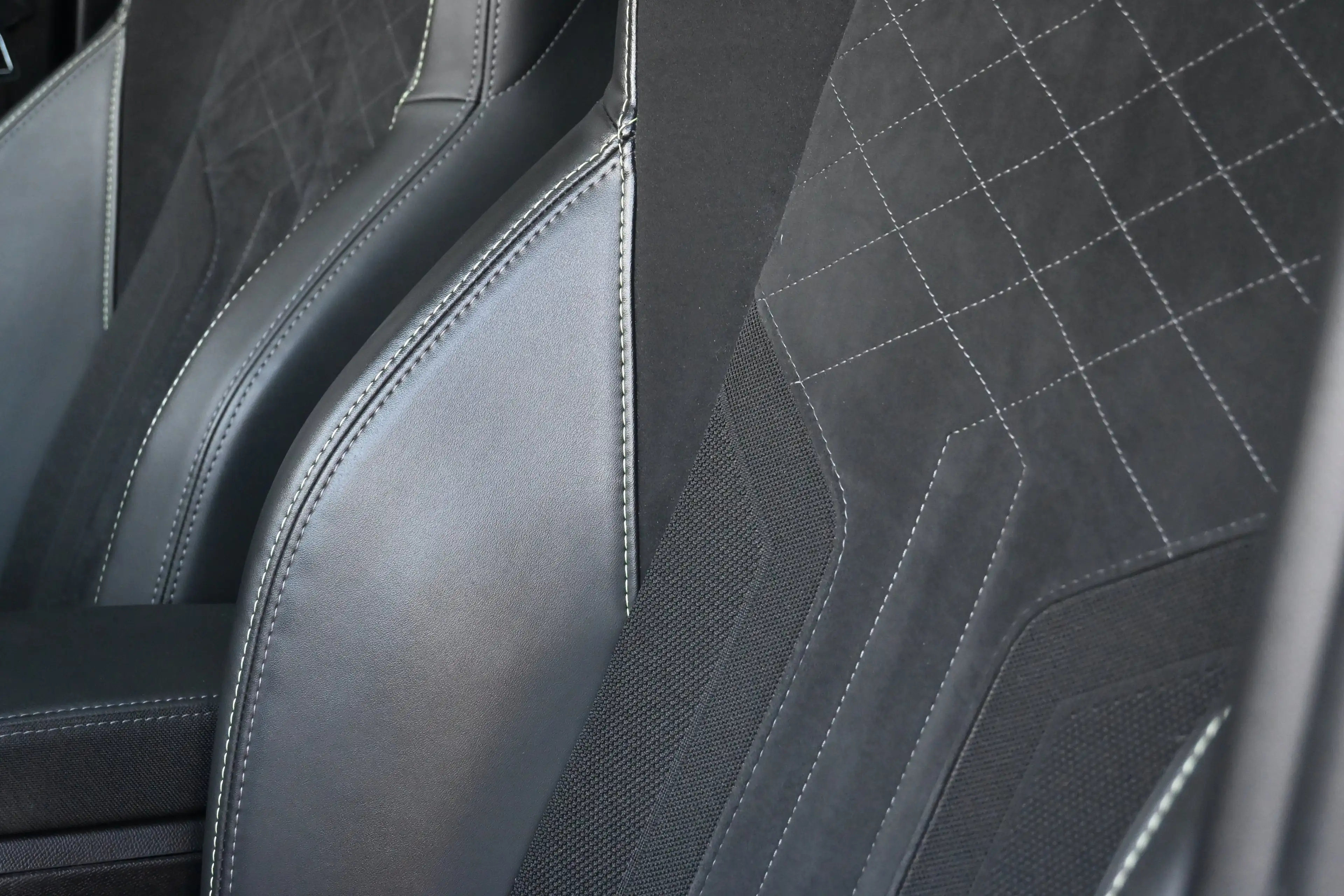Peugeot e-208 EV GT Pack 50 kWh 3 Fase | Panoramadak | Stoelverw — photo 8