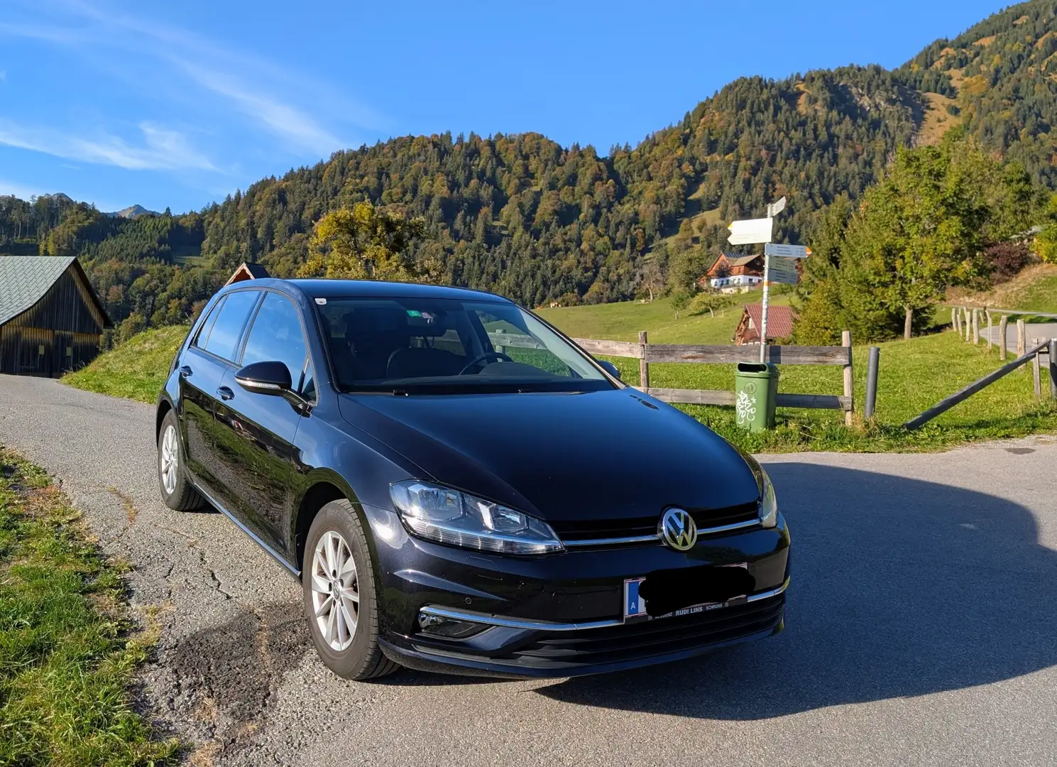 Volkswagen Golf Rabbit 1,0 TSI, Top Zustand, Garagenfahrzeug - 2