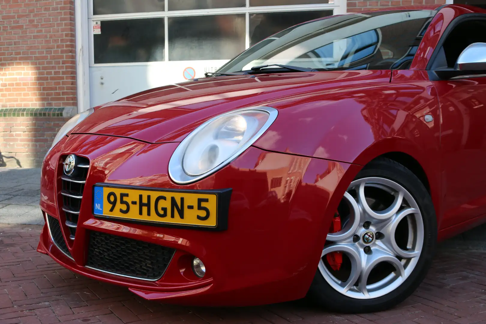 Alfa Romeo MiTo 1.4 Turbo Sport 180PK - Nieuwe Koppeling, Distribu Rood - 2