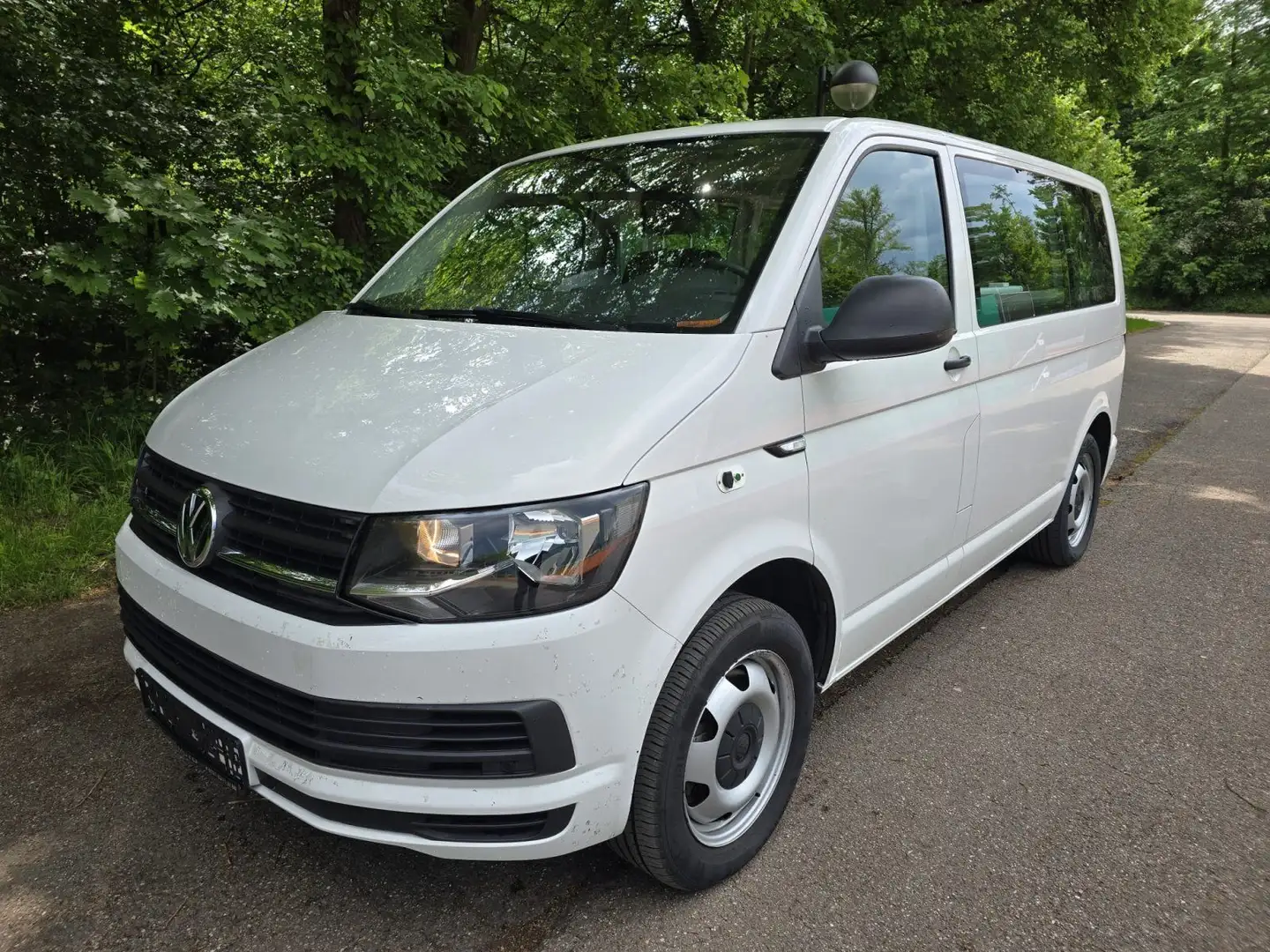 Volkswagen T6 Transporter T6 2.0 TDI 4Motion Kombi 5 Sitze Weiß - 1
