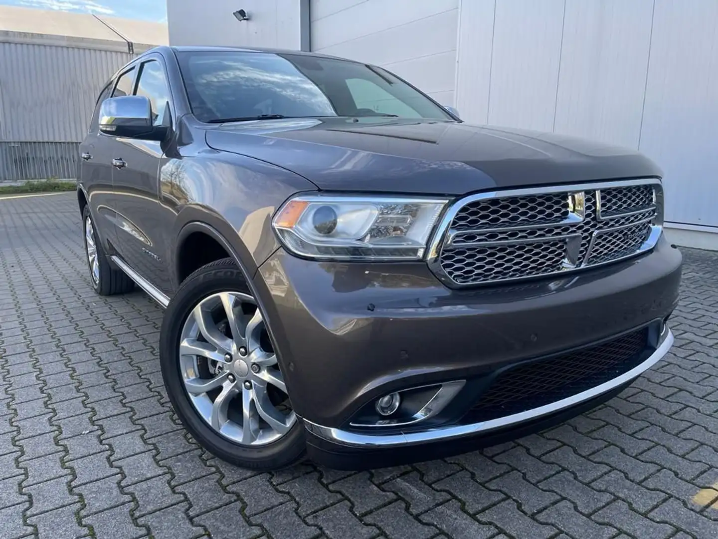 Dodge Durango 5,7 Citadel 4x4 6Sitzer LPG Gas 8Gang Brązowy - 1