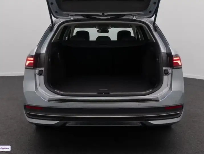 Volkswagen Passat 2024, foto 13