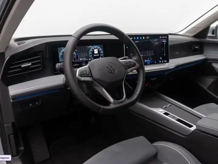 Volkswagen Passat 2024, foto 20