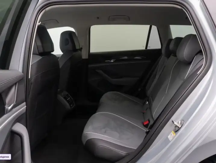 Volkswagen Passat 2024, foto 25