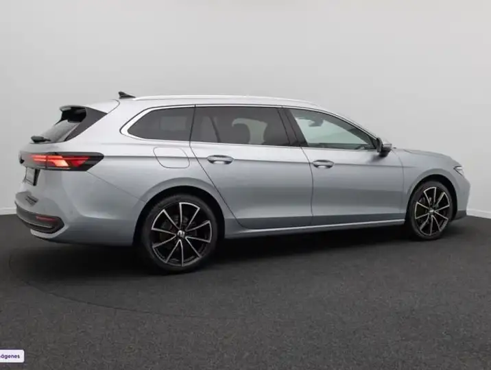 Volkswagen Passat 2024, foto 6
